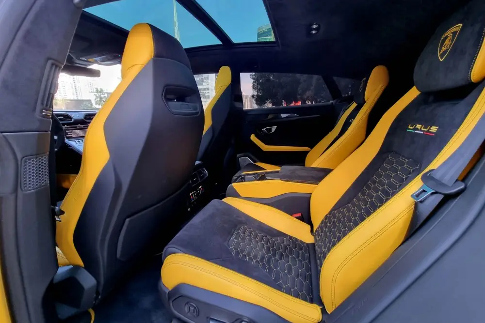 Lamborghini Urus Pearl Capsule Yellow - Thumbnail 5