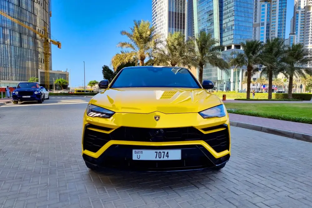 Lamborghini Urus Pearl Capsule Yellow