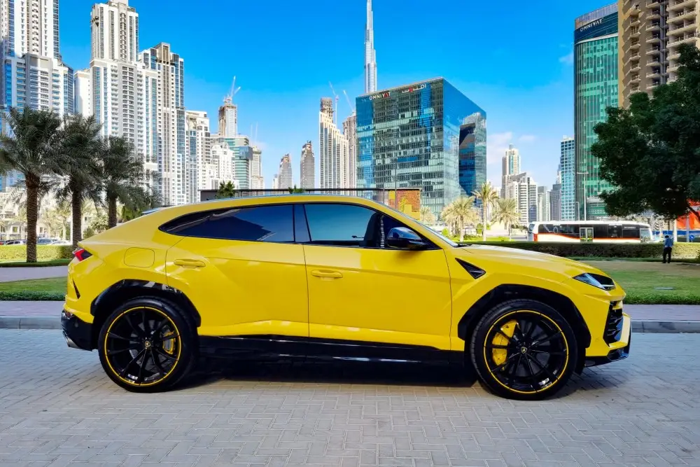 Lamborghini Urus Pearl Capsule Yellow - Thumbnail 3
